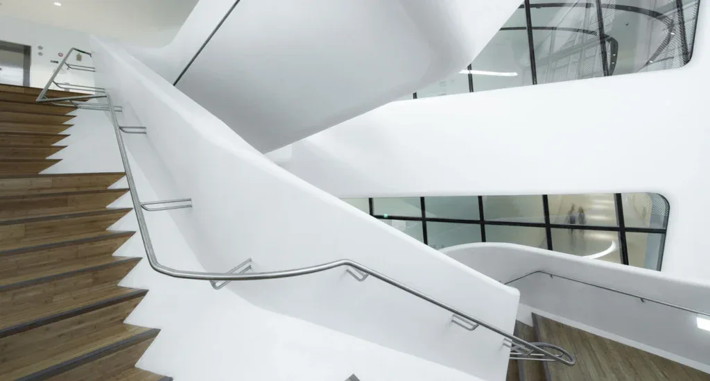 Hadid Design d’espace du Dongdaemun Design Plaza, Seoul(Corée du sud), 2013