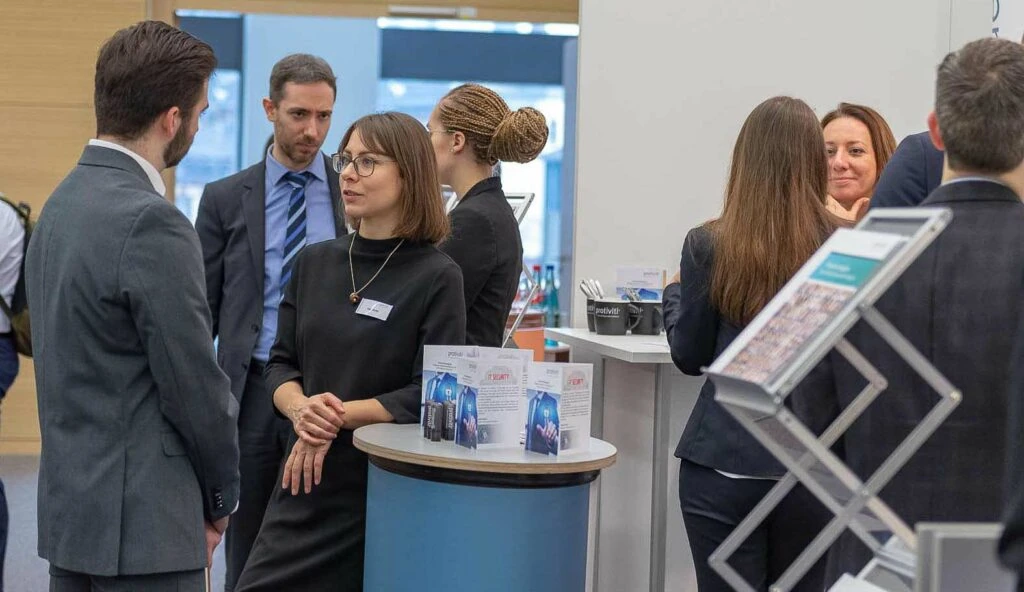 Jobmesse - Besucher und Aussteller