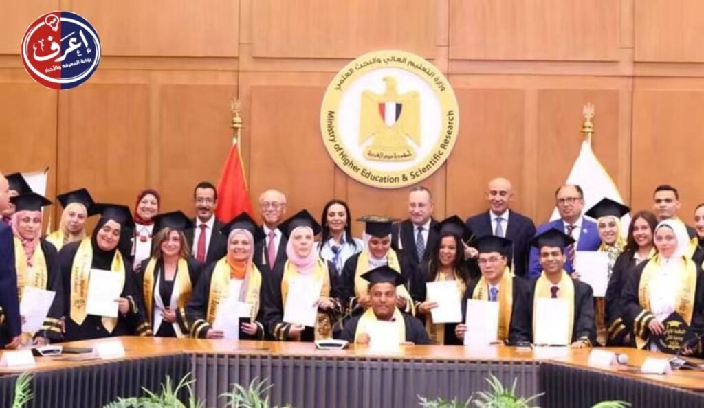 منح دراسية وشراكات لدعم المتفوقين