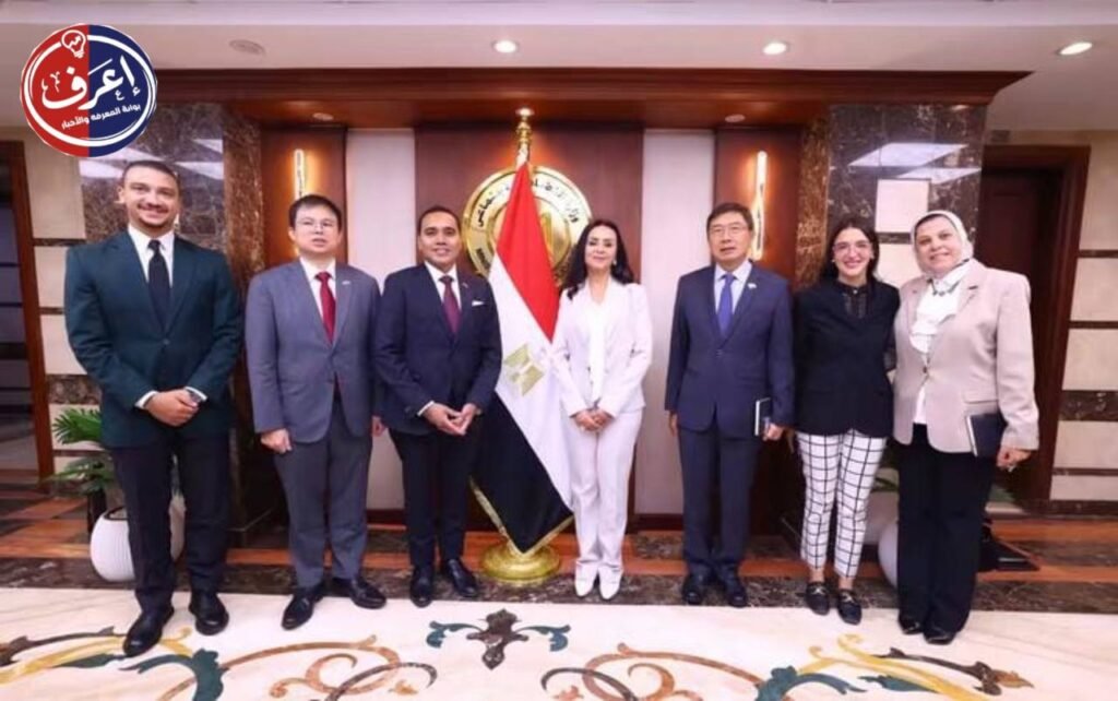الإشادة السنغافورية وآفاق التعاون
