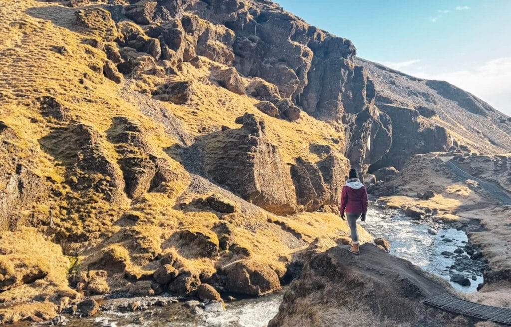 The canyon on the way to Kvernufoss waterfall