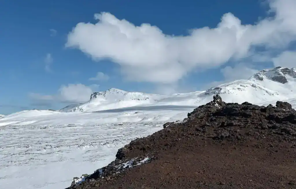 Incredible views over the mountains and glaciers in the peninsula