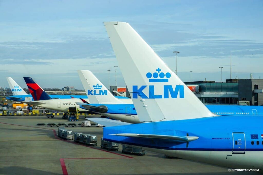 Rich results on Google's SERP when searching for ‘เที่ยวอัมสเตอร์ดัม (Amsterdam)’, เที่ยวอัมสเตอร์ดัม’, ‘Amsterdam’, ‘อัมสเตอร์ดัม การเดินทาง’, ‘อัมสเตอร์ดัมท่องเที่ยว’, ‘อัมสเตอร์ดัม สถานที่ท่องเที่ยว’, ‘พิพิธภัณฑ์ในอัมสเตอร์ดัม’, and ‘วางแผนเที่ยวอัมสเตอร์ดัม’