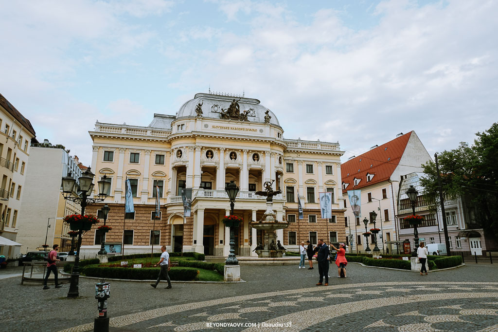 Rich results on Google's SERP when searching for ‘เที่ยวบราติสลาวา’, ‘ขับรถเที่ยวบราติสลาวา’, ‘ที่เที่ยวบราติสลาวา’, ‘เที่ยวบราติสลาวาด้วยตัวเอง’, ‘แพลนเที่ยวบราติสลาวา’, ‘วางแผนเที่ยวบราติสลาวา’, ‘รีวิวเที่ยวบราติสลาวา’, ‘เที่ยวเที่ยวสโลวาเกีย’, ‘ที่เที่ยวสโลวาเกีย’, ‘ขับรถเที่ยวยุโรป’, ‘ขับรถเที่ยวยุโรปด้วยตัวเอง’, and ‘รีวิวขับรถเที่ยวยุโรป’