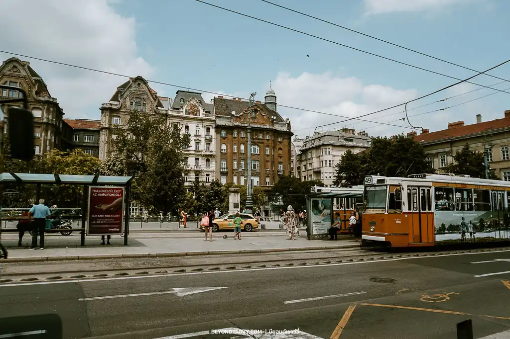 Rich results on Google's SERP when searching for ‘วางแผนเที่ยวบูดาเปสต์ (Budapest)’, ‘การเดินทางในบูดาเปสต์’, ‘ที่เที่ยวในบูดาเปสต์’, ‘สถานที่ท่องเที่ยวบูดาเปสต์’, ‘เที่ยวบูดาเปสต์ด้วยตัวเอง’, ‘เที่ยวฮังการีด้วยตัวเอง’, ‘แพลนเที่ยวบูดาเปสต์’, ‘วางแผนเที่ยวบูดาเปสต์’, ‘เที่ยวบูดาเปสต์’, and ‘เที่ยวฮังการี’