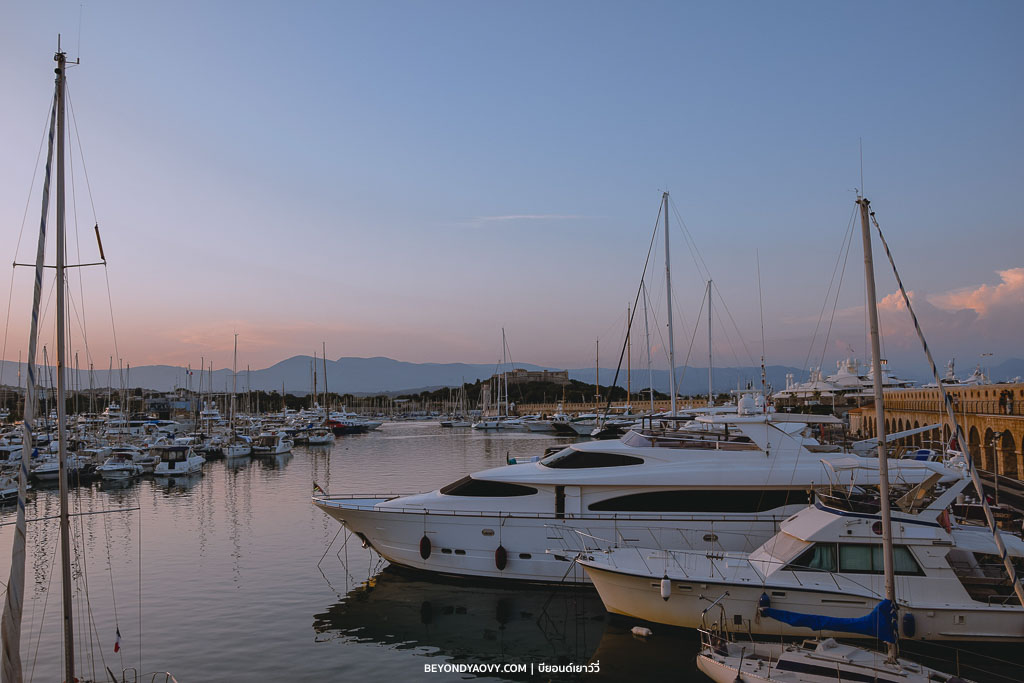 Rich results on Google's SERP when searching for ‘อันติเบส (Antibes)’, ‘เที่ยวอันติเบส’, ‘ที่เที่ยวอันติเบส’, ‘เที่ยว อันติเบสฝรั่งเศส’, ‘เที่ยวอันติเบสจากนีซฝรั่งเศส’, ‘เที่ยวอันติเบสจากโมนาโก’, ‘เที่ยวฝรั่งเศส’, ‘ที่เที่ยวฝรั่งเศส’, ‘รีวิวเที่ยวฝรั่งเศส’, ‘วางแผนเที่ยวฝรั่งเศส’, ‘ขับรถเที่ยวฝรั่งเศส’, ‘ขับรถเที่ยวยุโรป’, ‘ขับรถเที่ยวยุโรปด้วยตัวเอง’, and ‘รีวิวขับรถเที่ยวยุโรป’