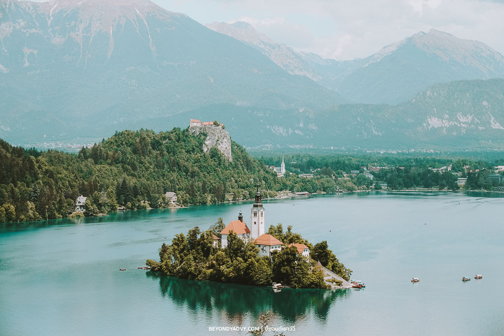 Rich results on Google's SERP when searching for ‘เที่ยวทะเลสาบเบลด (Lake Bled) สโลวีเนีย’, ‘เที่ยวทะเลสาบเบลด’, ‘Lake Bled’, ‘เที่ยว Lake Bled’, ‘ทะเลสาบเบลด’, ‘ทะเลสาบ bled สโลวีเนีย’, ‘ที่เที่ยวสโลวีเนีย’, ‘เที่ยวสโลวีเนีย’, ‘เที่ยวสโลวีเนียด้วยตัวเอง’, ‘แพลนเที่ยวสโลวีเนีย’, ‘วางแผนเที่ยวสโลวีเนีย’, ‘รีวิวเที่ยวสโลวีเนีย’, and ‘ขับรถเที่ยวสโลวีเนีย’