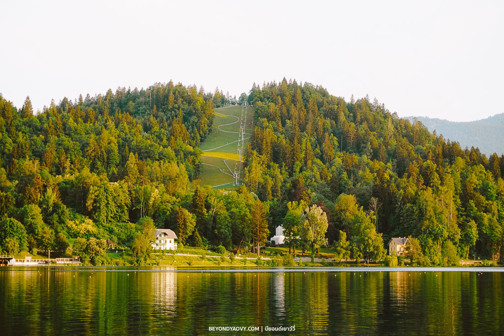 Rich results on Google's SERP when searching for ‘เที่ยวทะเลสาบเบลด (Lake Bled) สโลวีเนีย’, ‘เที่ยวทะเลสาบเบลด’, ‘Lake Bled’, ‘เที่ยว Lake Bled’, ‘ทะเลสาบเบลด’, ‘ทะเลสาบ bled สโลวีเนีย’, ‘ที่เที่ยวสโลวีเนีย’, ‘เที่ยวสโลวีเนีย’, ‘เที่ยวสโลวีเนียด้วยตัวเอง’, ‘แพลนเที่ยวสโลวีเนีย’, ‘วางแผนเที่ยวสโลวีเนีย’, ‘รีวิวเที่ยวสโลวีเนีย’, and ‘ขับรถเที่ยวสโลวีเนีย’