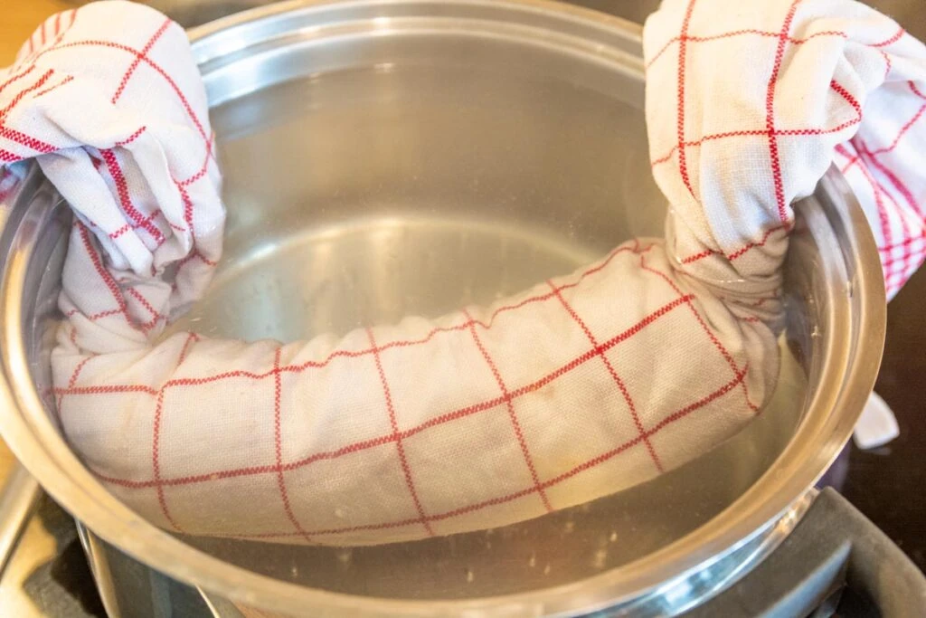 Serviettenknödel Rezept: Der Klassiker einfach selbst gemacht