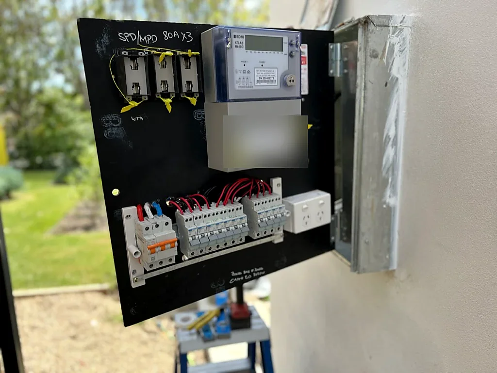 Completed 3-phase digital smart meter and RCBO distribution bank, Manly strata switchboard upgrade by SRS Services
