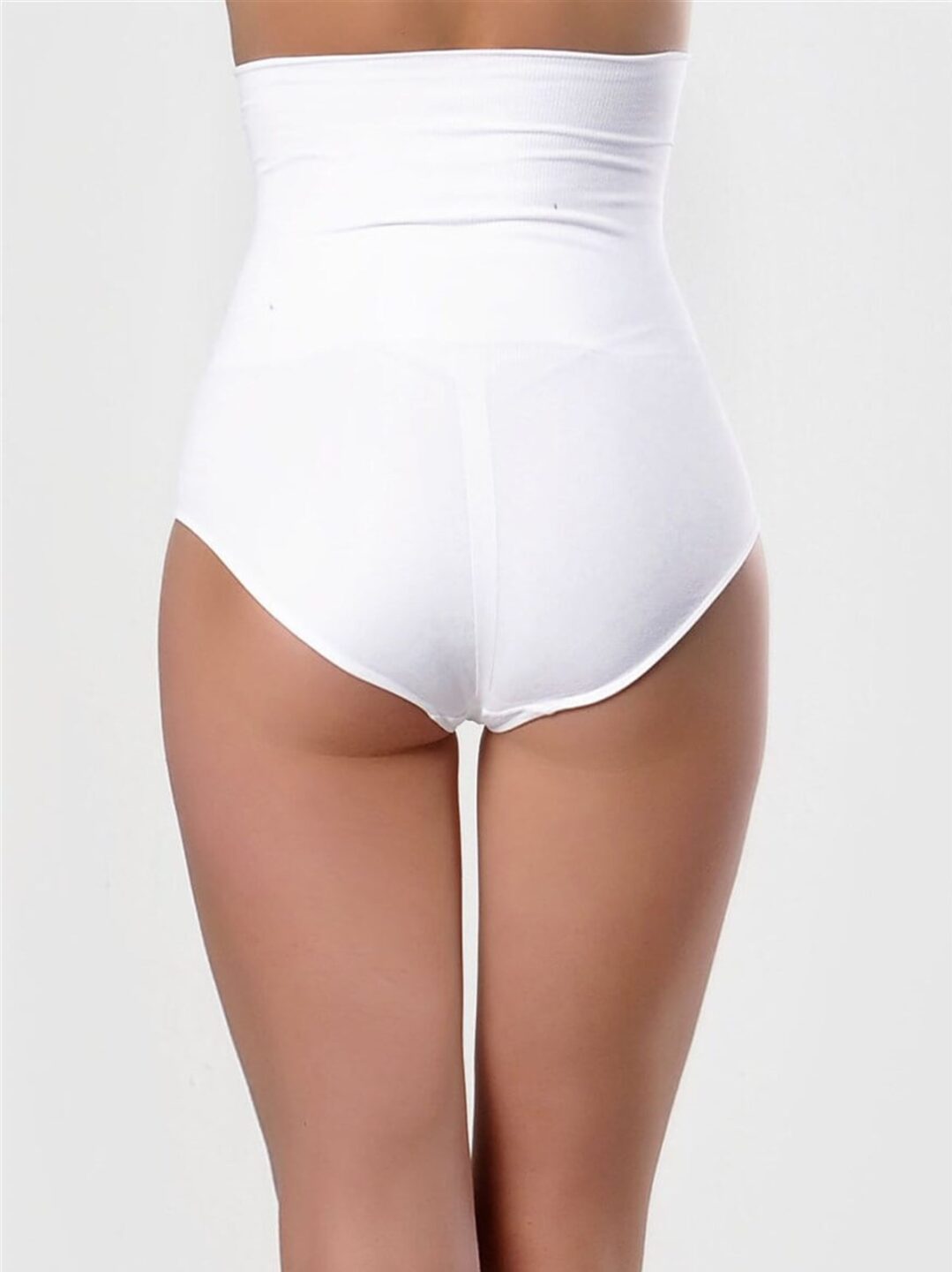 Κορσές κιλότα lastex με σύσφιξη κοιλιάς, σε λευκό, μαύρο και μπεζ. Εξαιρετική ποιότητα με σύσφιξη και σμίλεμα του σώματος, ιδανικό για φορέματα που θέλουμε άψογη εφαρμογή!