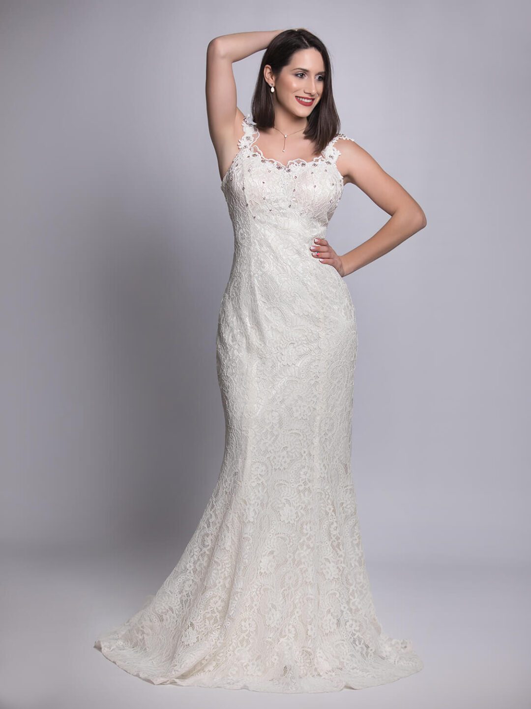 Αριστοκρατικό γοργονέ νυφικό από 3D ανάγλυφη δαντέλα