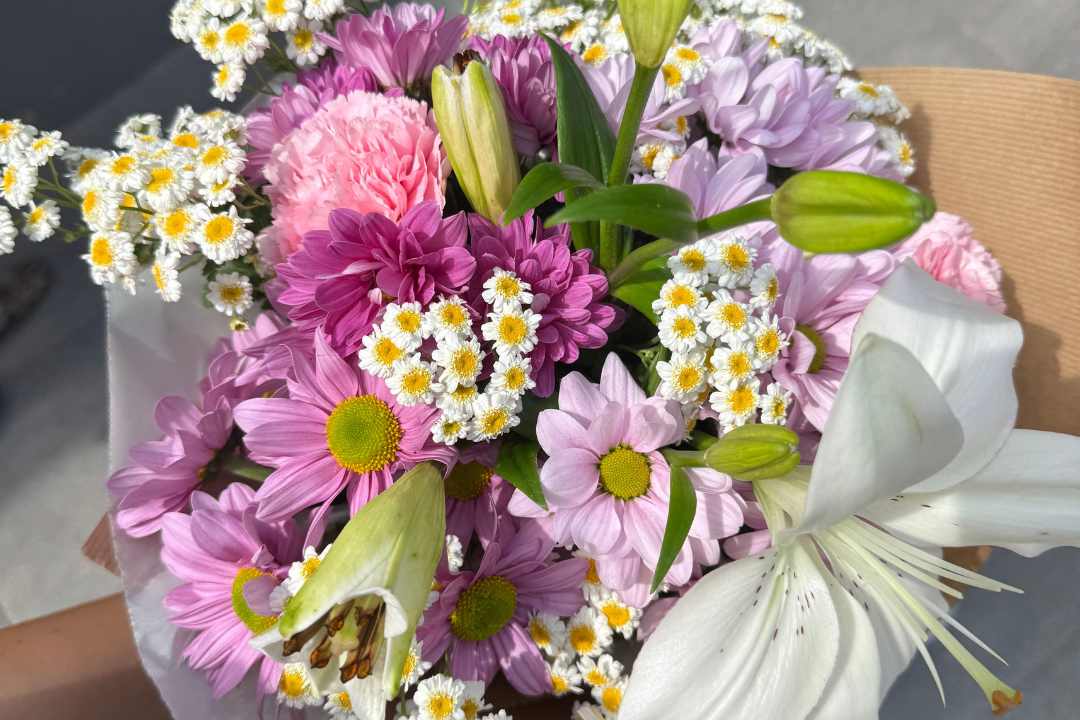 best sympathy flowers 11