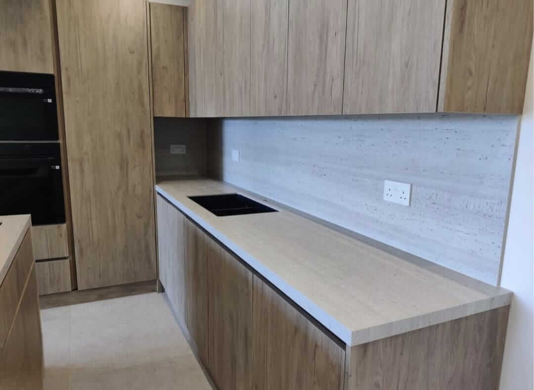 Travertine Elegance – Ceramic Surfaces for Modern Living