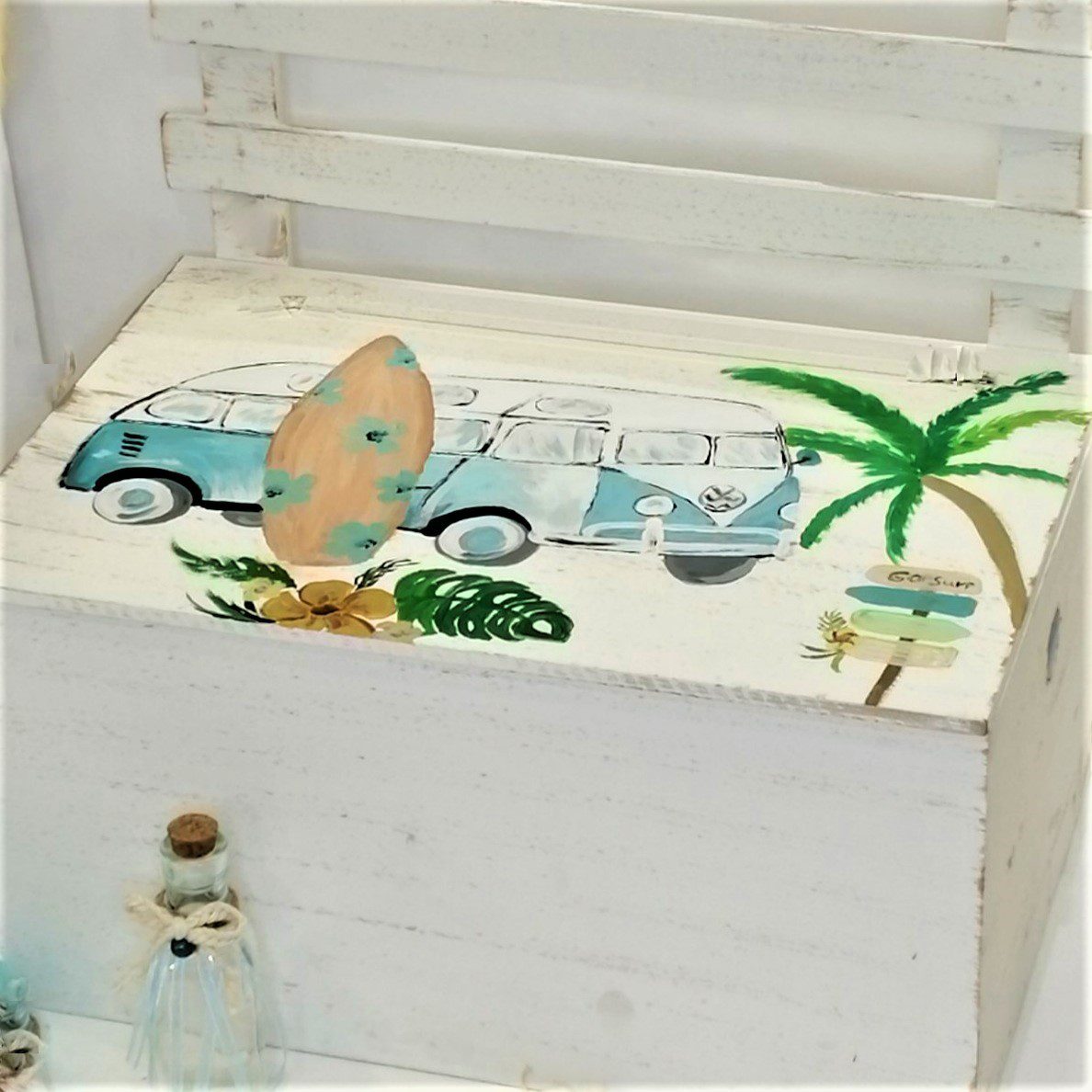 Θεματική βάπτιση για αγόρι με θέμα το σερφ και το βανάκι