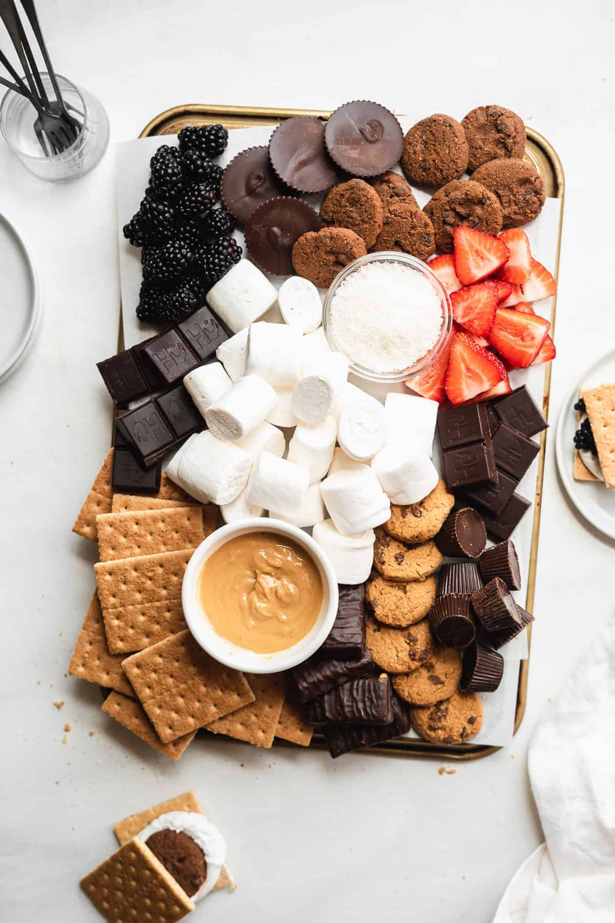 S Mores Dessert Charcuterie Board The Fit Peach