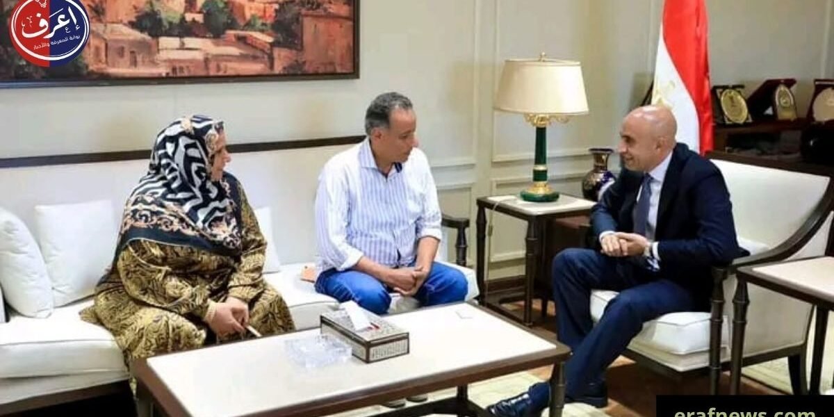وزير التعليم يكرم مديري مدرستين بالقليوبية