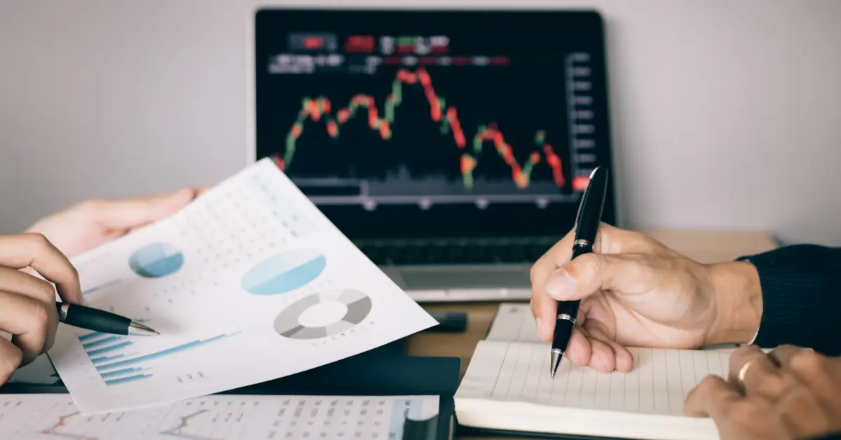 Raising Capital Through Investors Blog Image