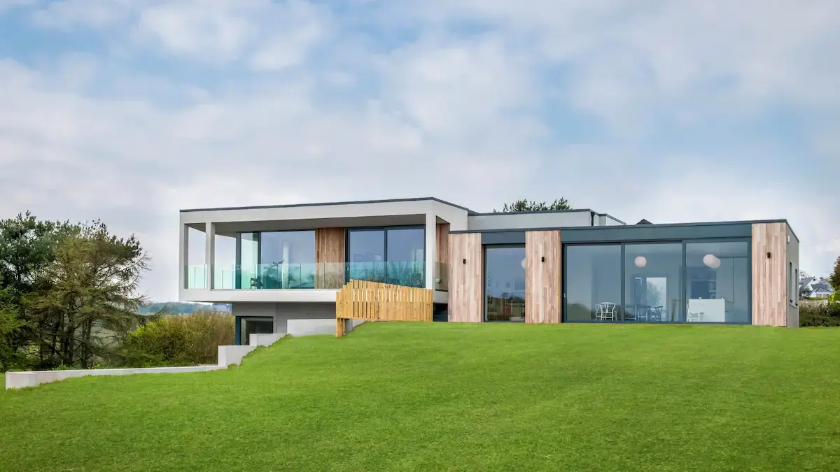 aluminium windows installed at modular house