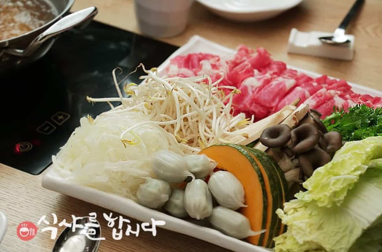 lets eat food hotpot