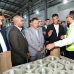 وزير الصناعة يتفقد مصانع الأسمدة والفلاتر والغزل والنسيج بالمنطقة الحرة في دمياط