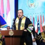 وزير التعليم العالي والأمين العام لجامعة يشهدان تخرج أول دفعة من كلية الطب البشري