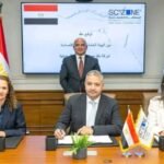 اقتصادية قناة السويس توقع عقد مشروع نافذ مصر بميناء السخنة