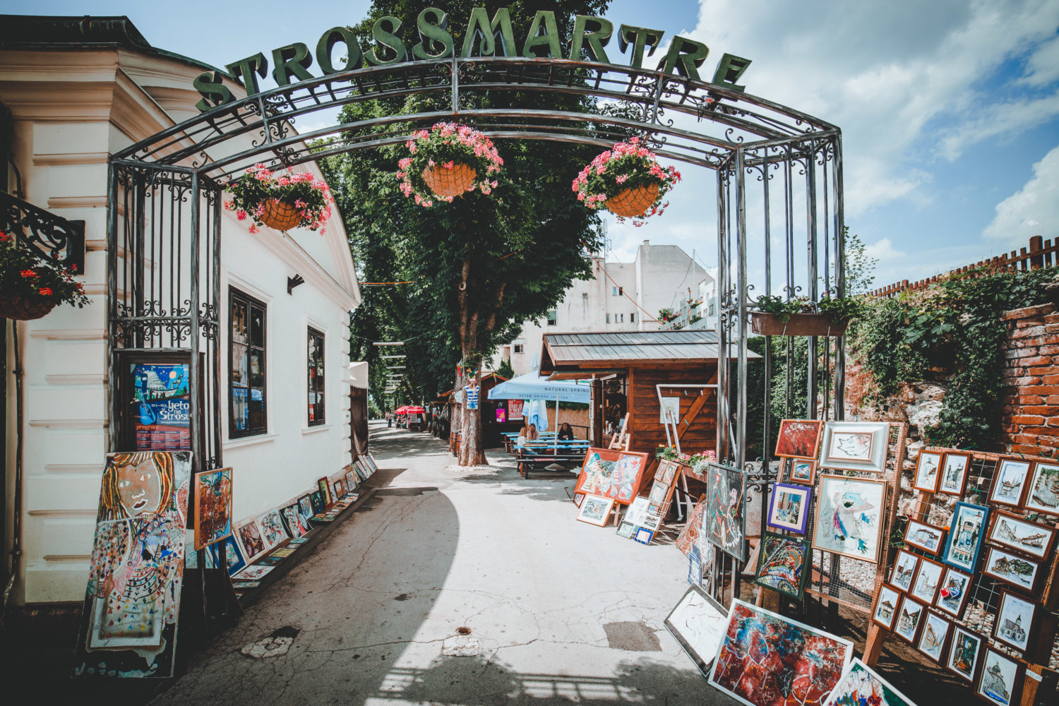 Eingang zum Strossmartre in Zagreb