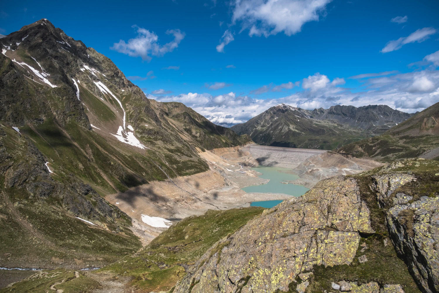 Finstertaler Speicher ohne Wasser und Zwölferkogel