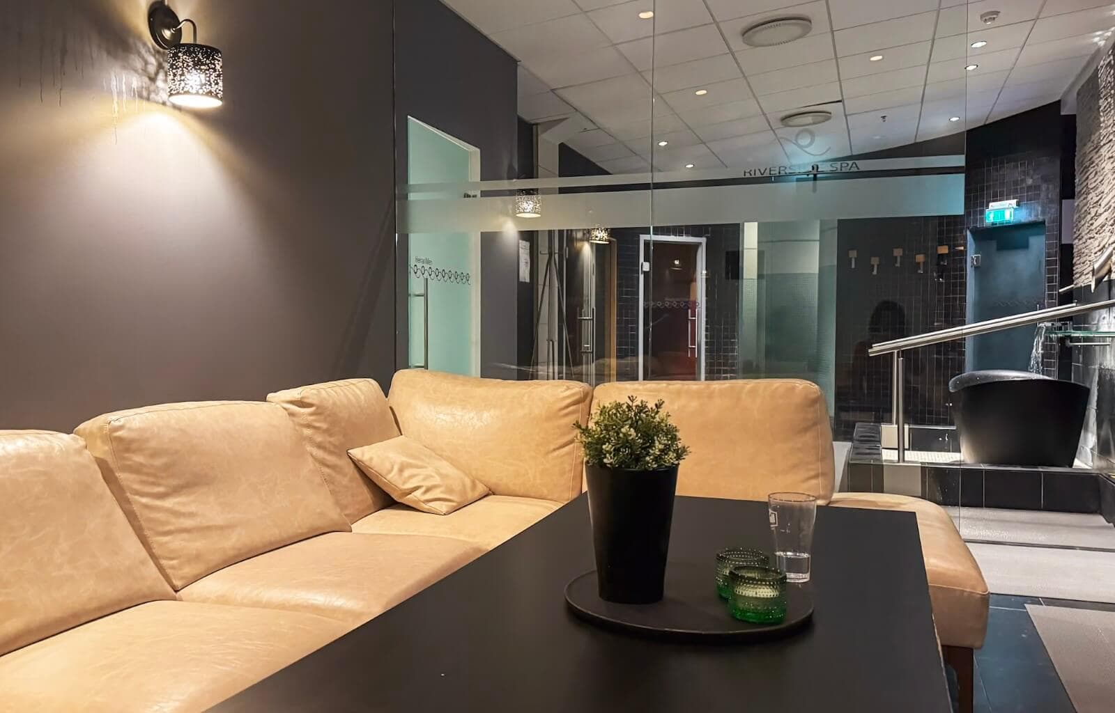 The Best Golden Circle Hotels - header