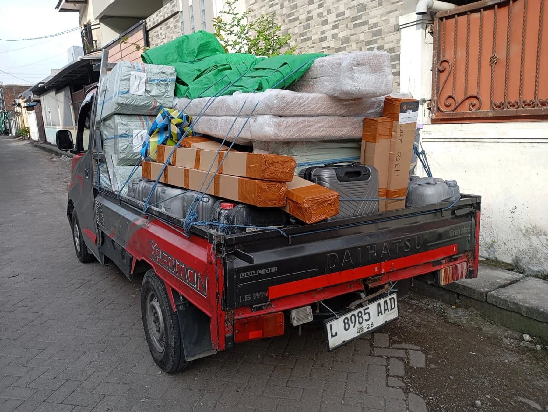 estimasi waktu pengiriman surabaya ke tomohon berdasarkan jadwal cargo