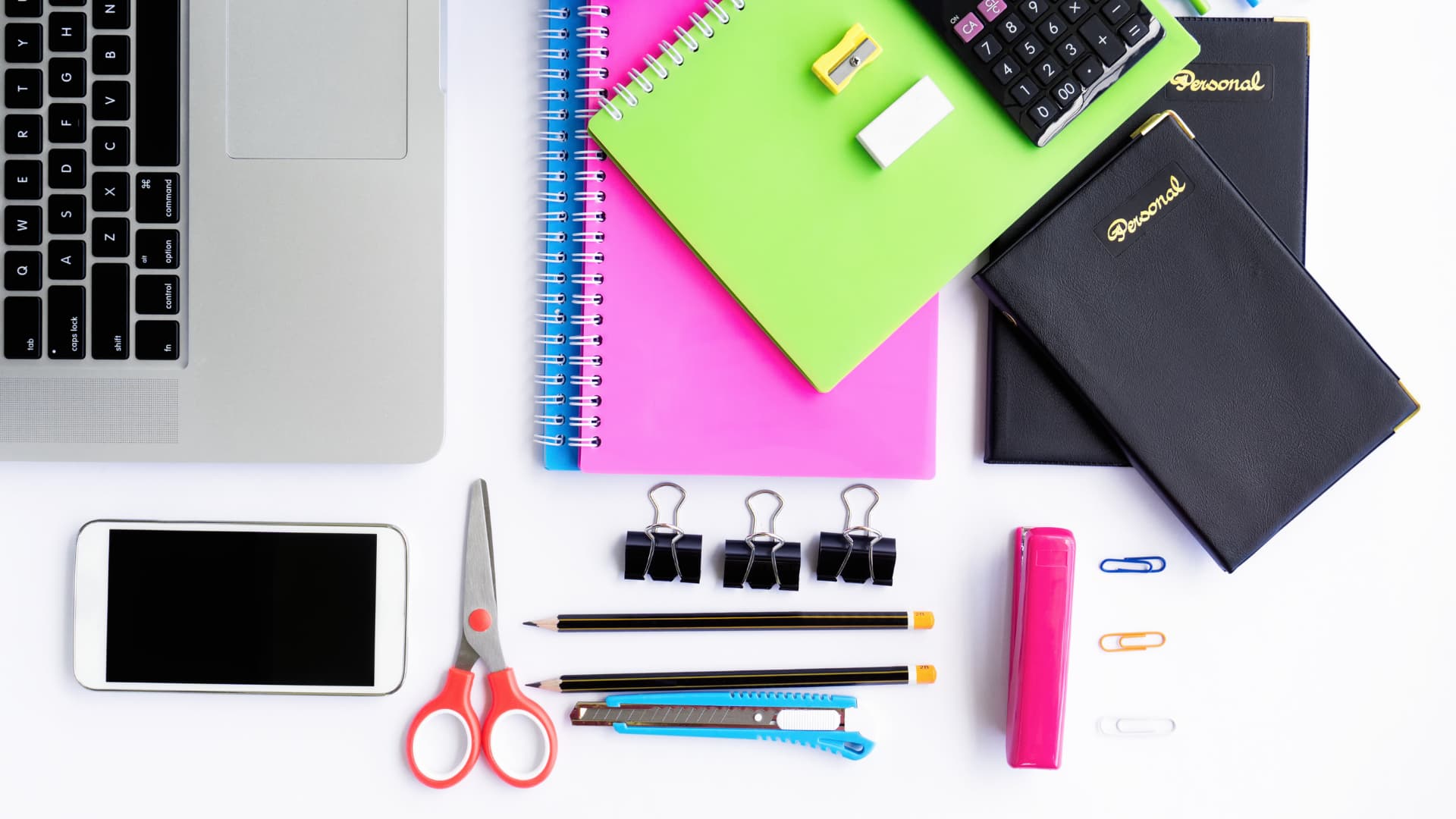 Getting Organised with these Office Essentials (Sunday Chapter