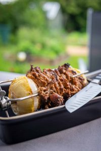 Gyros Rezept vom Drehspieß auf dem Grill selber machen