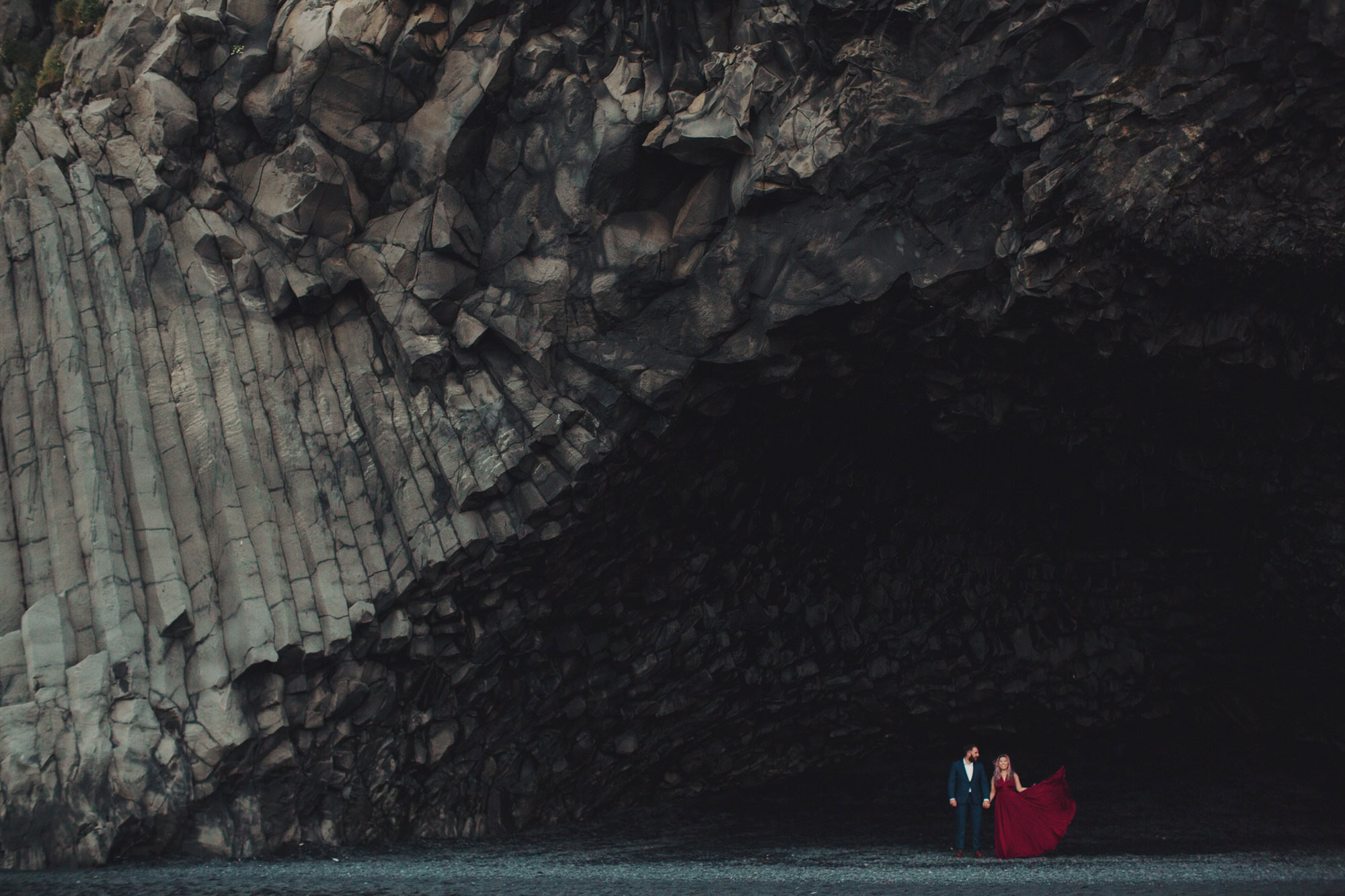 Reynisfjara elopement photographer iceland 