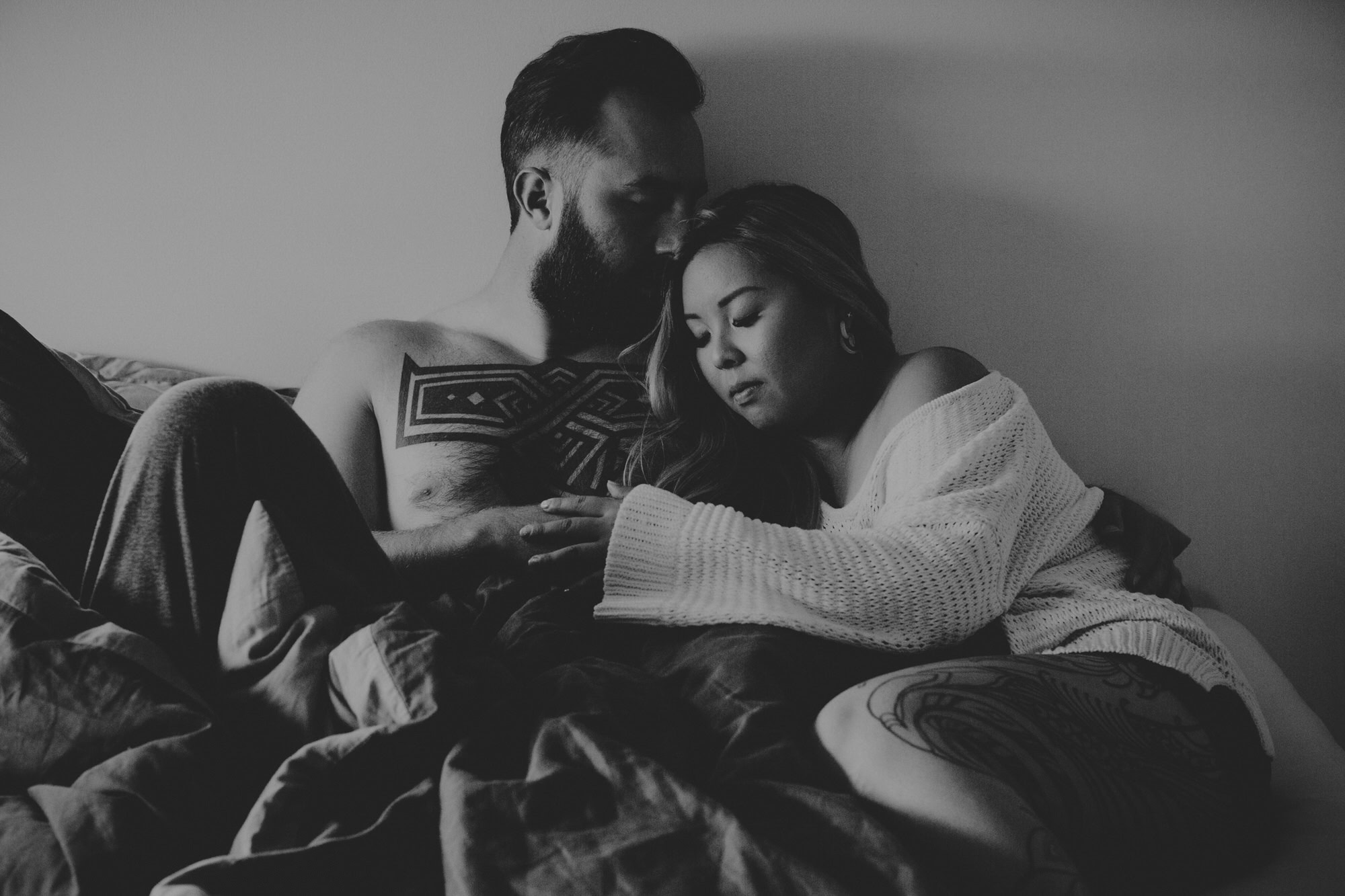 intimate couple shoot iceland 