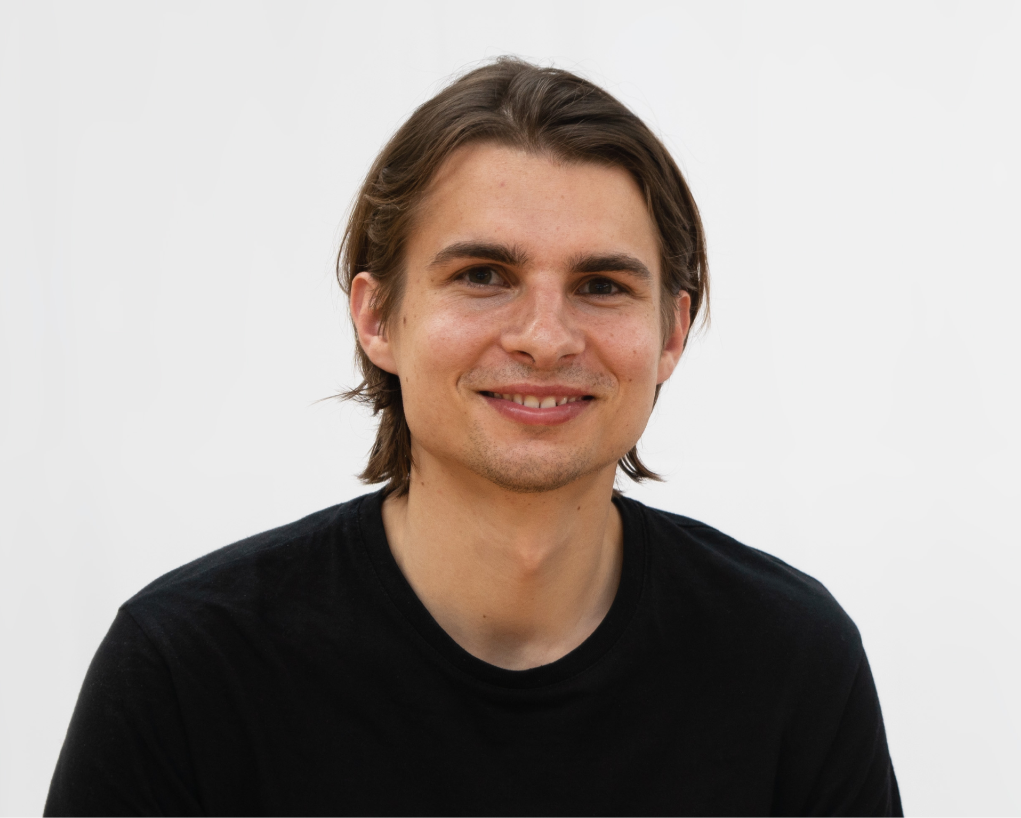 Ehemaliger Finanz-Vorstand Jura-Student und Fahrrad-Liebhaber. In meiner Zeit als Schatzmeister und Mitglied des Vorstands von 2020 bis 2022 konnten wir die Werkstatt professionalisieren, mehr Öffnungszeiten einrichten, das Budget deutlich erhöhen sowie die Repair-Station bauen. Es war mir eine große Freude, nachhaltige Mobilität direkt auf dem Campus voranbringen zu können. Inzwischen arbeite ich für die Fahrrad-Börse cycle.de