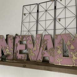 Houten decoratieletters in elfjes thema