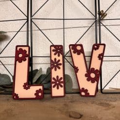 Houten decoratieletters in thema daisy's