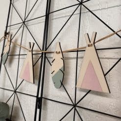 Houten mini slinger tipi en veren
