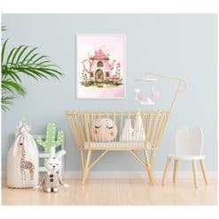 Kinderkamer met grote poster elfjes tuin met elven huisje