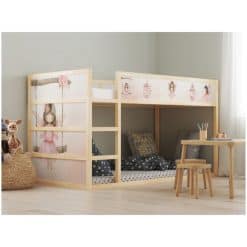 Kinderkamer met ikea kura bed en stickers Elfje