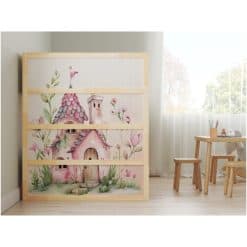 Ikea kinderkamer met kura bed en elfvenhuisje sticker