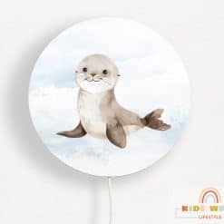 Wandlamp kinderkamer met schattige zeehond illustratie