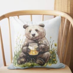 Kinderkamer kussen beer met pot honing illustratie