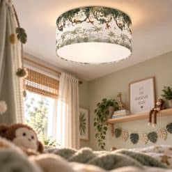 Plafondlamp kinderkamer Cheeky Monkeys van Kikki Belle in sfeervolle jungle kinderkamer met apen