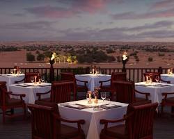 جناح فندقي فاخر في دبي مع خدمة خاصة وجلسات داخلية من عزلة