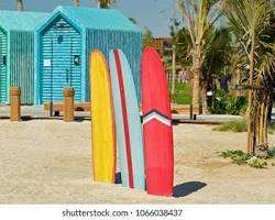 ألواح ركوب الأمواج في دبي