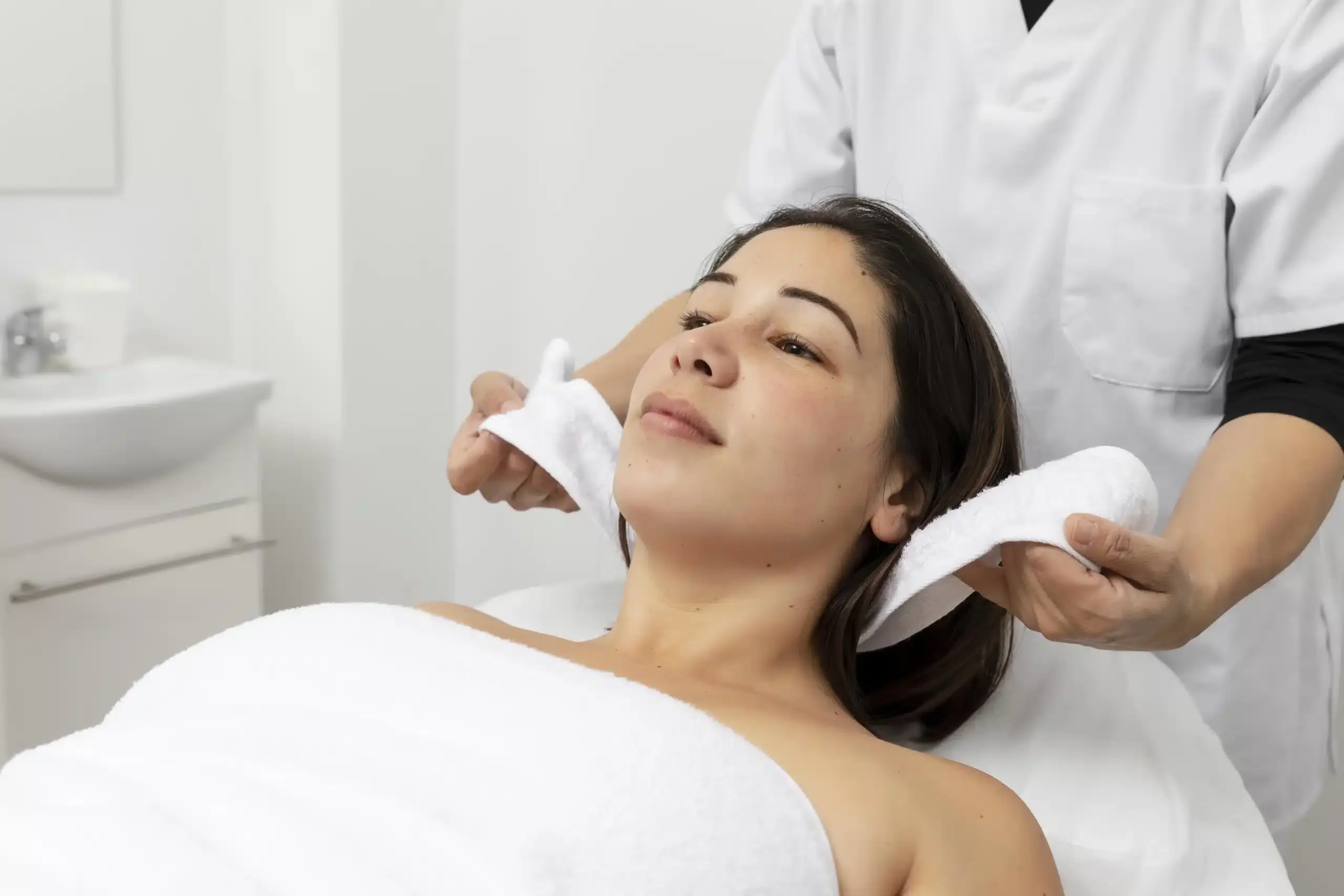You are currently viewing Enhance Skin Tightening with Diet, Exercise, and Sleep