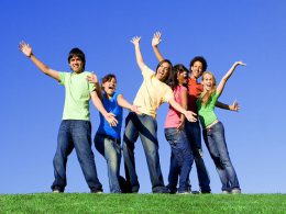 Có được nhận lao động dưới 15 tuổi vào làm việc?
