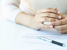Đơn xin ly hôn mẫu có những nội dung gì?